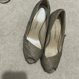Caparros heels size 7.5B
